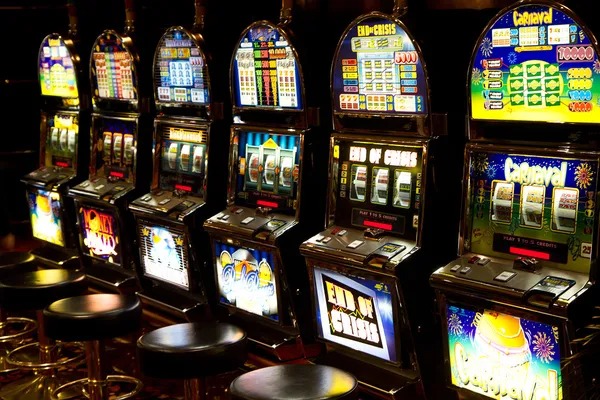 paris88 link game demo interface showing Aviator and Sweet Bonanza slot titles